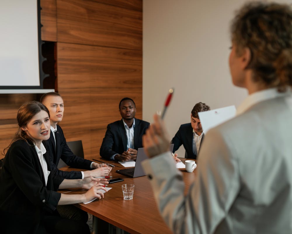 Read more about the article Biz Kimiz? Can Varil Hikâyesi