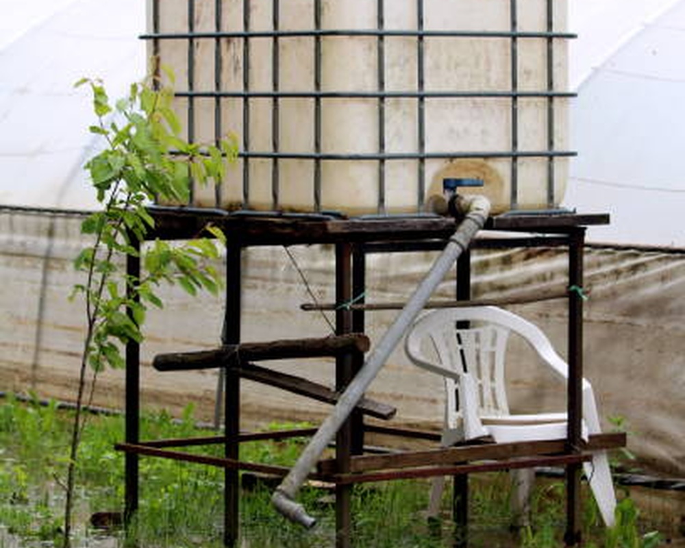 Read more about the article IBC Tanklarında Güvenlik Ekipmanları: Acil Durum İçin