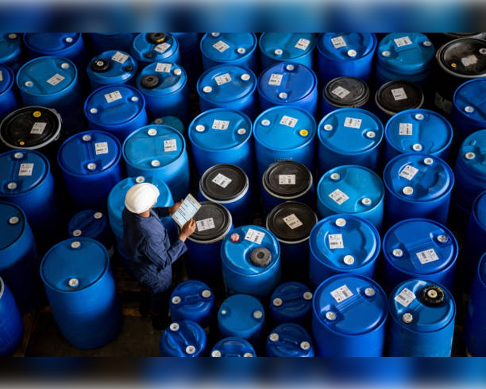 Read more about the article Kimya Endüstrisinde Yenilenmiş Sac Varillerin Kapasitesi